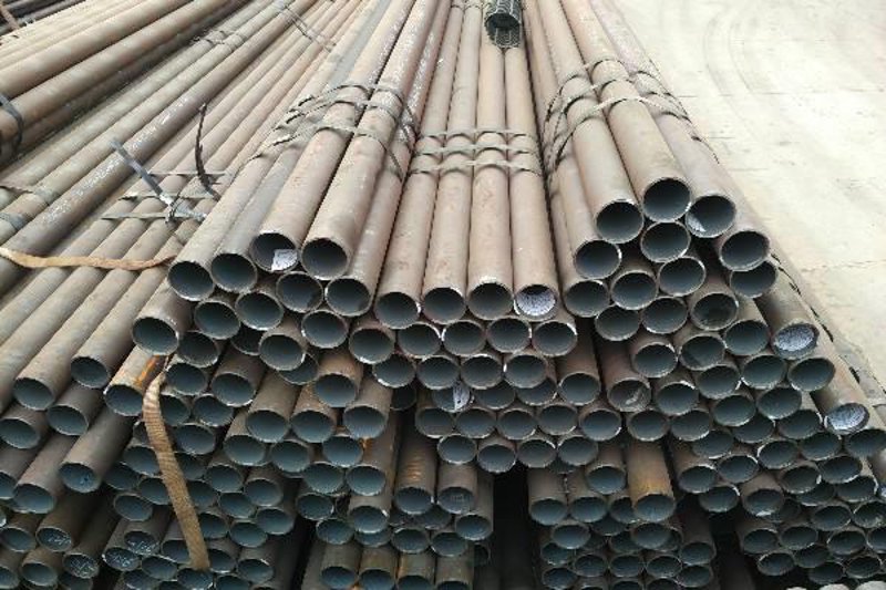了解304不锈钢板的价格,对于需要采购此类材料的企业和个人来说至关重要。今天我们就通过一个具体案例来聊聊“不锈钢板价格304多少钱一平方米”这个问题。
